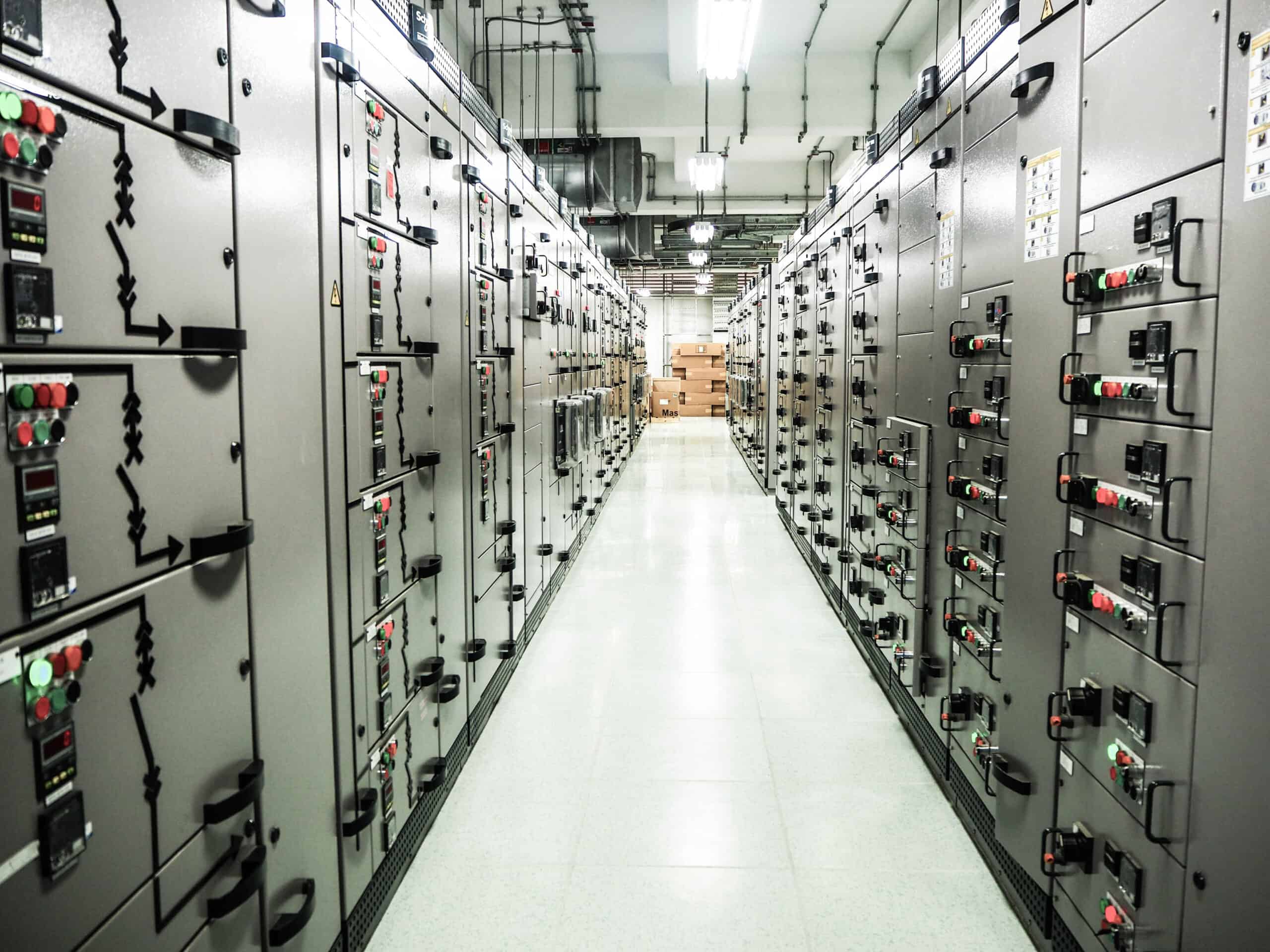 what-you-need-to-know-about-high-voltage-switchgear